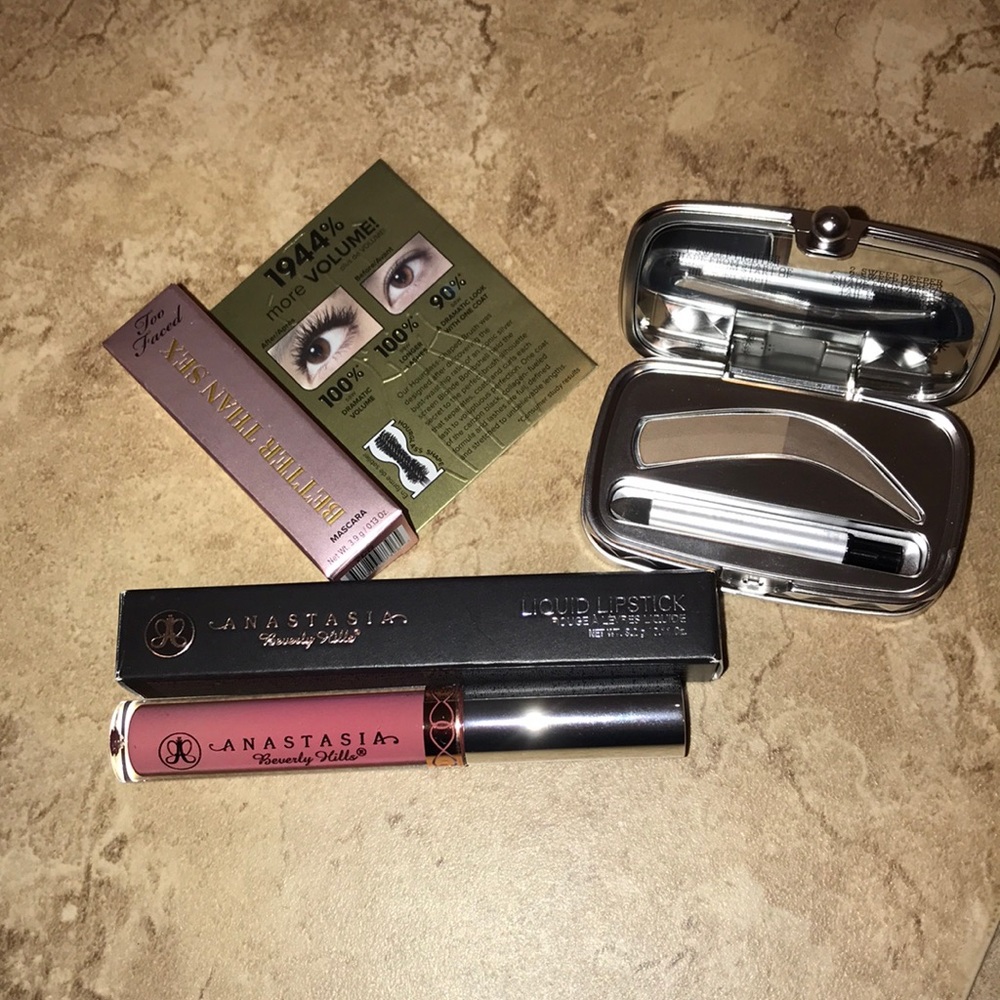 Better than Sex, Anastasia, Benefit Makeup